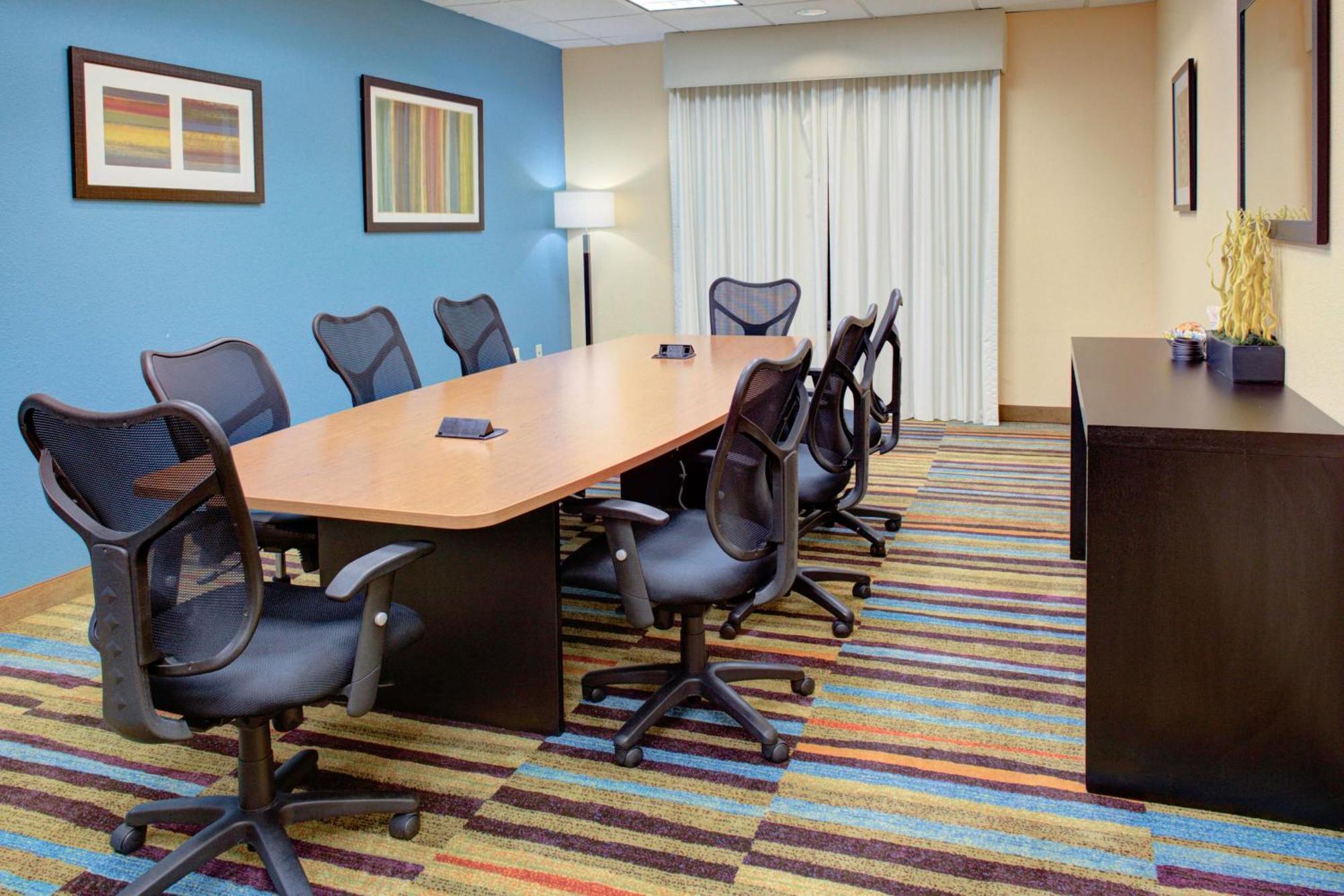 Fairfield Inn And Suites By Marriott Seymour Luaran gambar