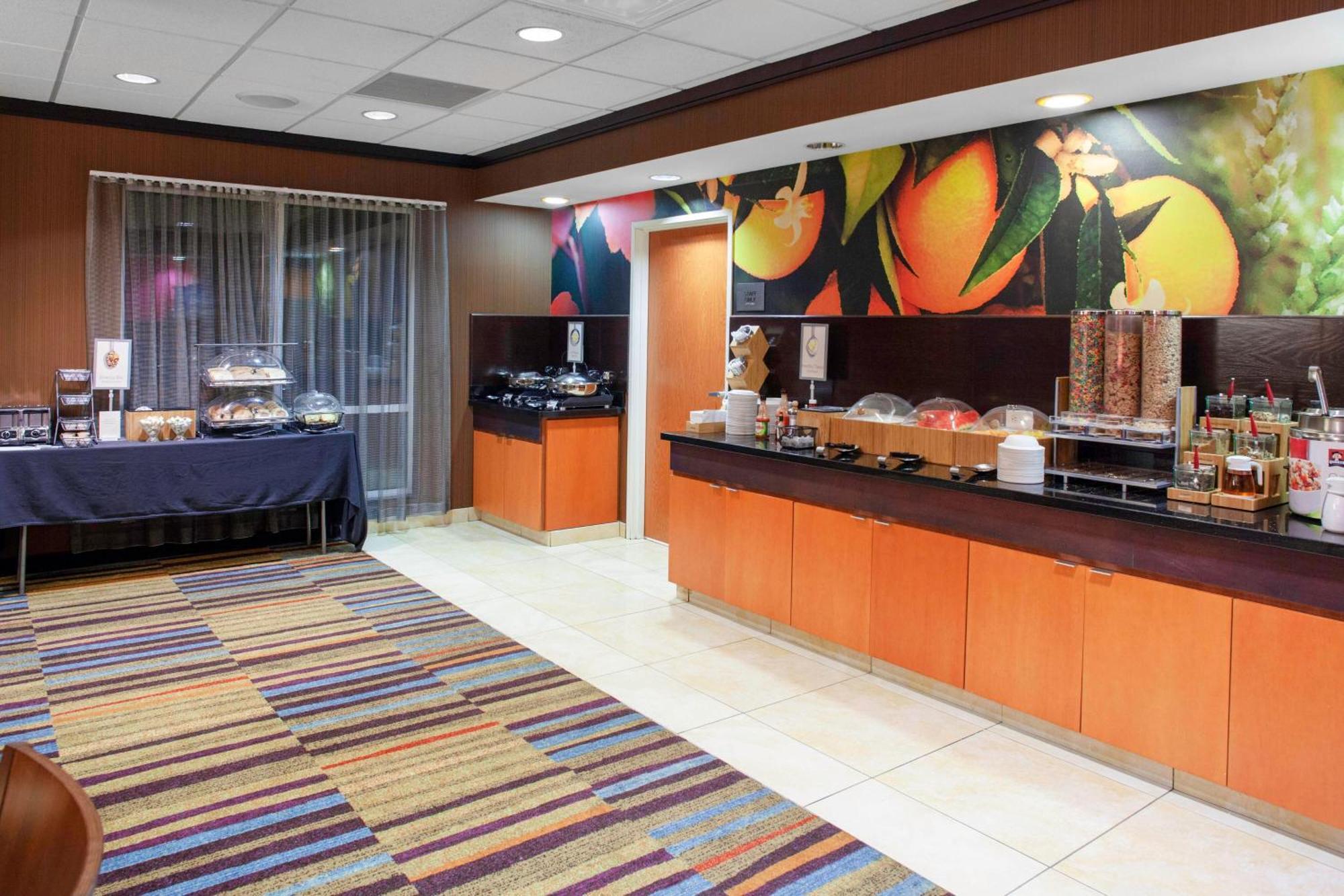 Fairfield Inn And Suites By Marriott Seymour Luaran gambar