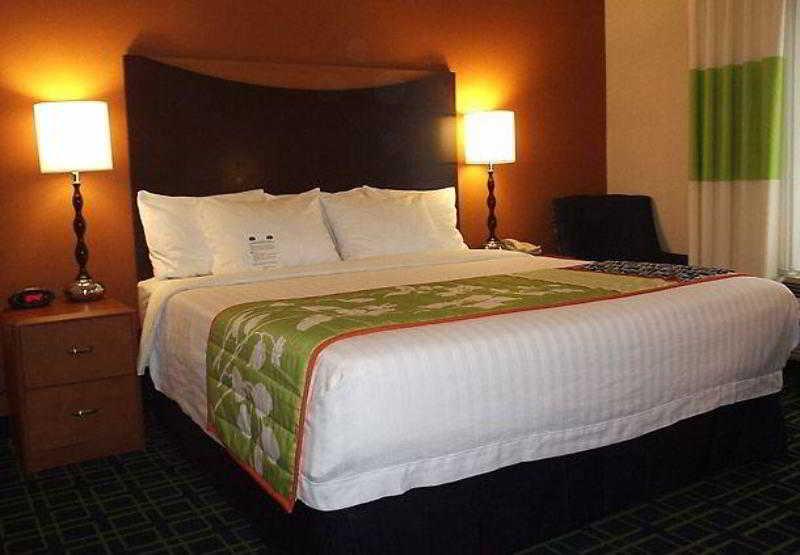 Fairfield Inn And Suites By Marriott Seymour Luaran gambar